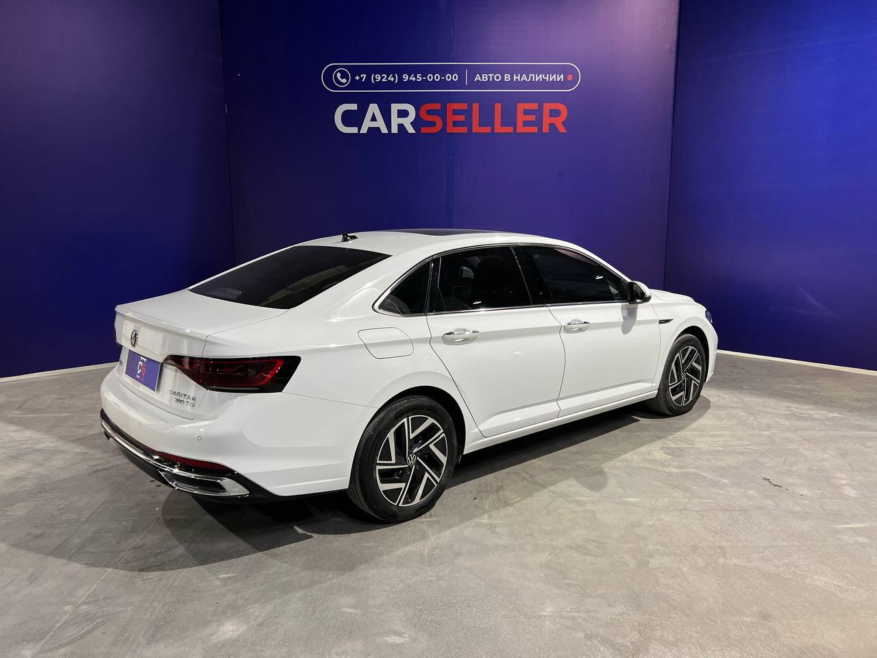 VOLKSWAGEN SAGITAR