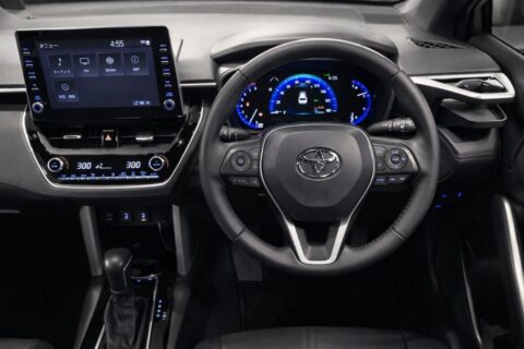 TOYOTA COROLLA CROSS