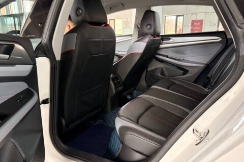 VOLKSWAGEN Lamando L