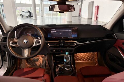 BMW 3 SERIES