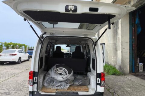 NISSAN NV200