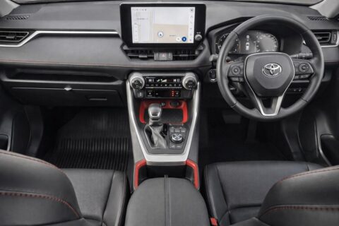 TOYOTA RAV4