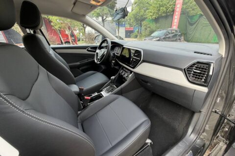 JETTA VS5