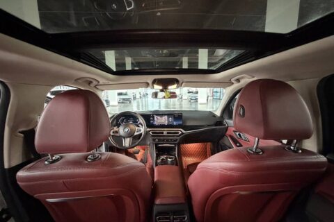 BMW 3 SERIES
