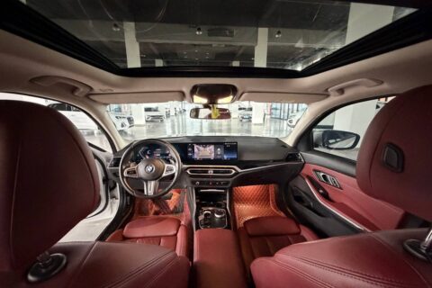 BMW 3 SERIES